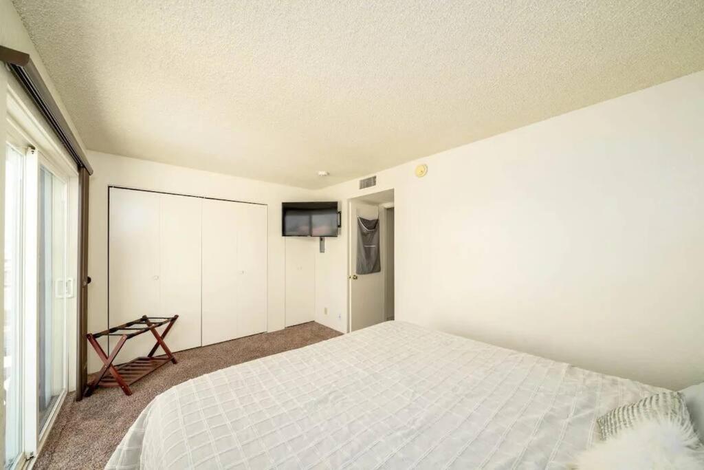 Pool King Lake Suite-Walk To Dt & Lake! Lake Havasu City Exterior foto
