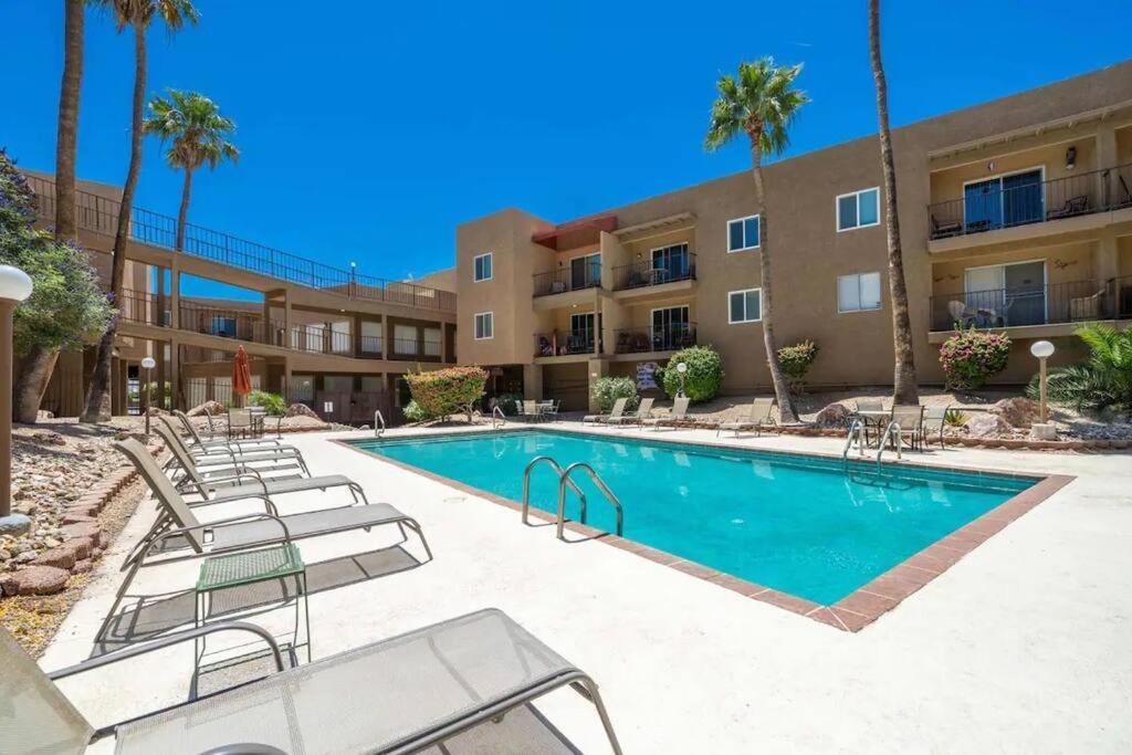 Pool King Lake Suite-Walk To Dt & Lake! Lake Havasu City Exterior foto